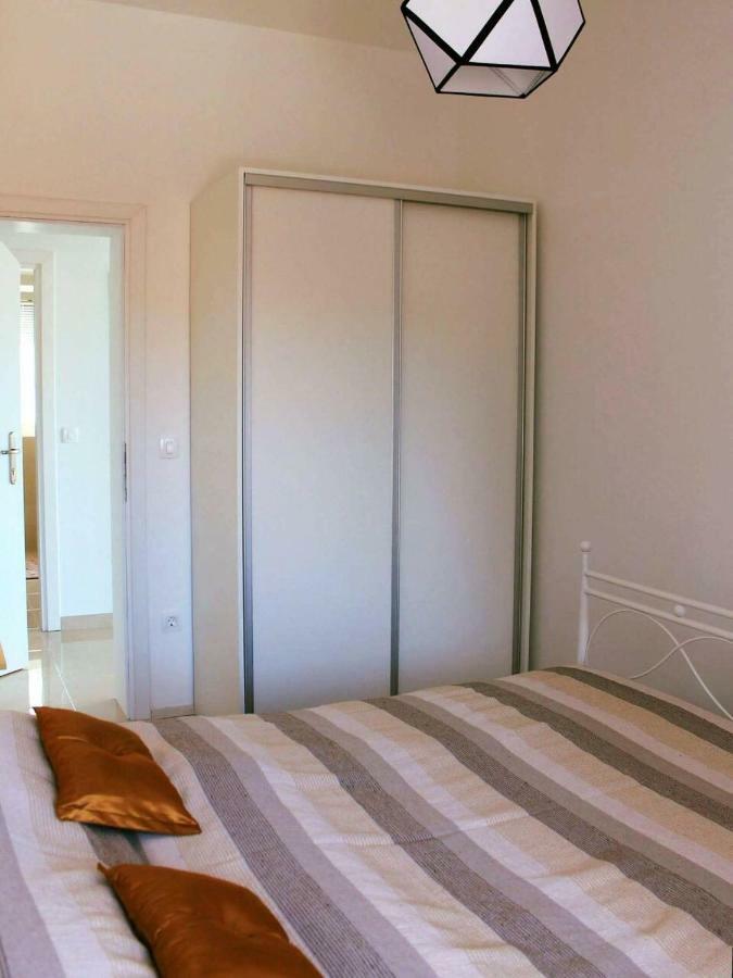 Apartman Ruza 2 Opric Zewnętrze zdjęcie
