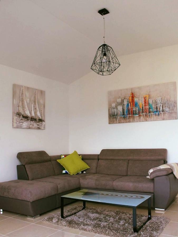 Apartman Ruza 2 Opric Zewnętrze zdjęcie