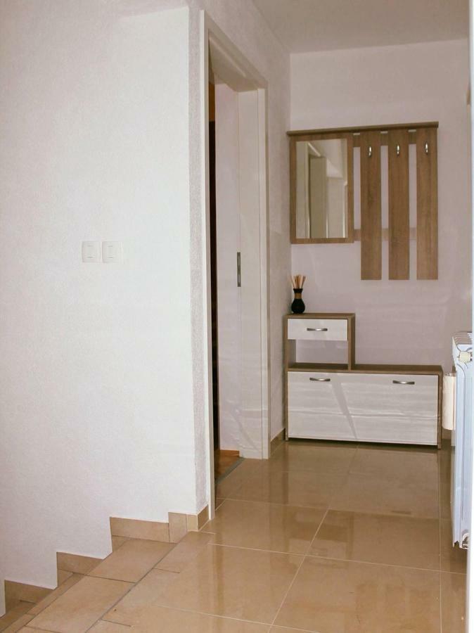 Apartman Ruza 2 Opric Zewnętrze zdjęcie